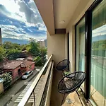 Downtown Riverside 公寓 斯科普里