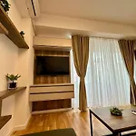 Downtown Riverside 公寓 *