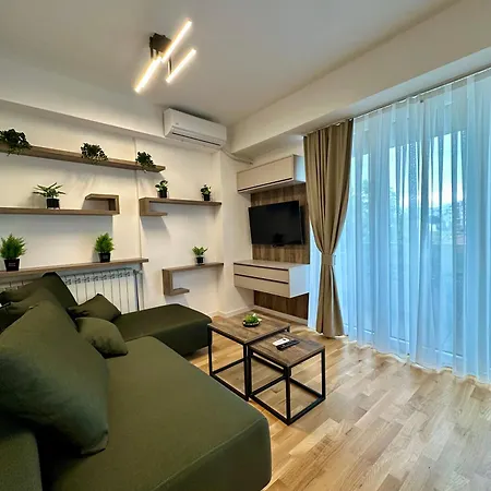 Downtown Riverside * Skopje