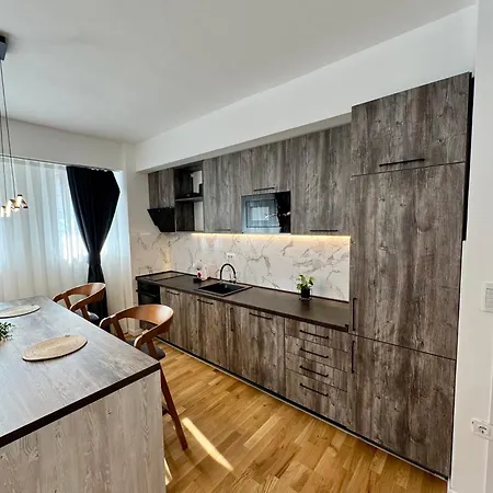 Downtown Riverside Apartment