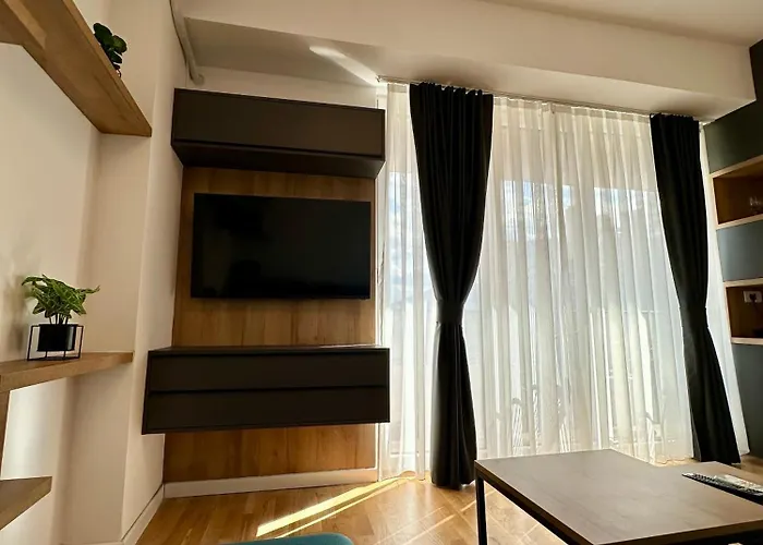 Downtown Riverside Apartman