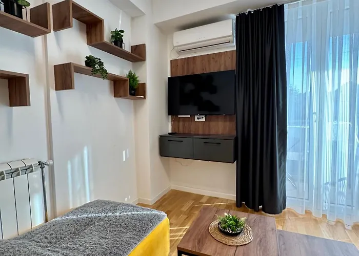 Downtown Riverside Apartman