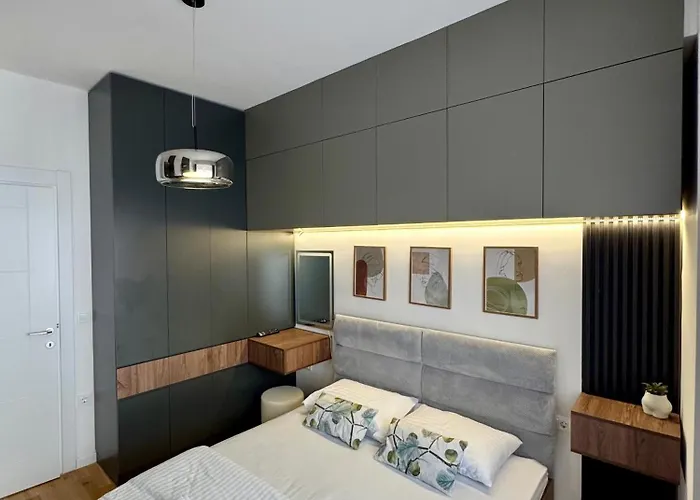 Downtown Riverside Apartman